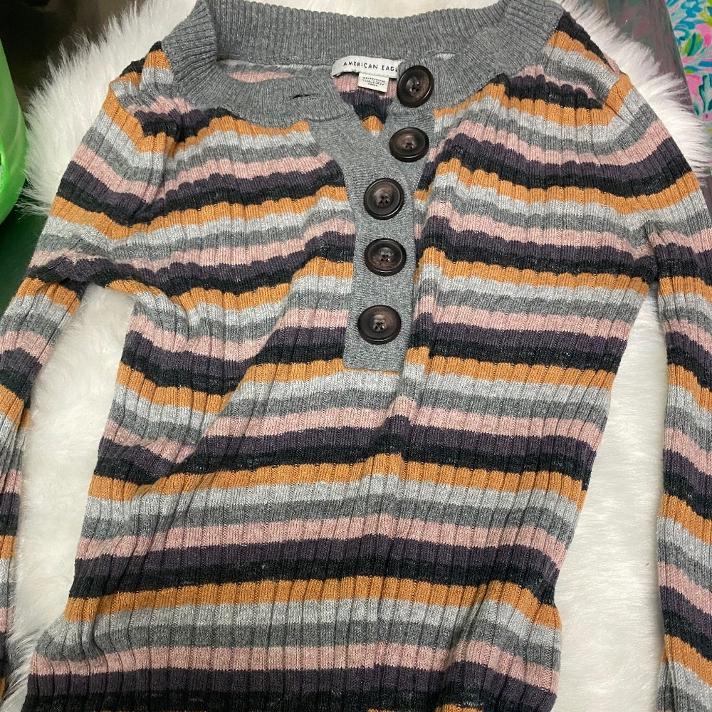 AE long sleeve top